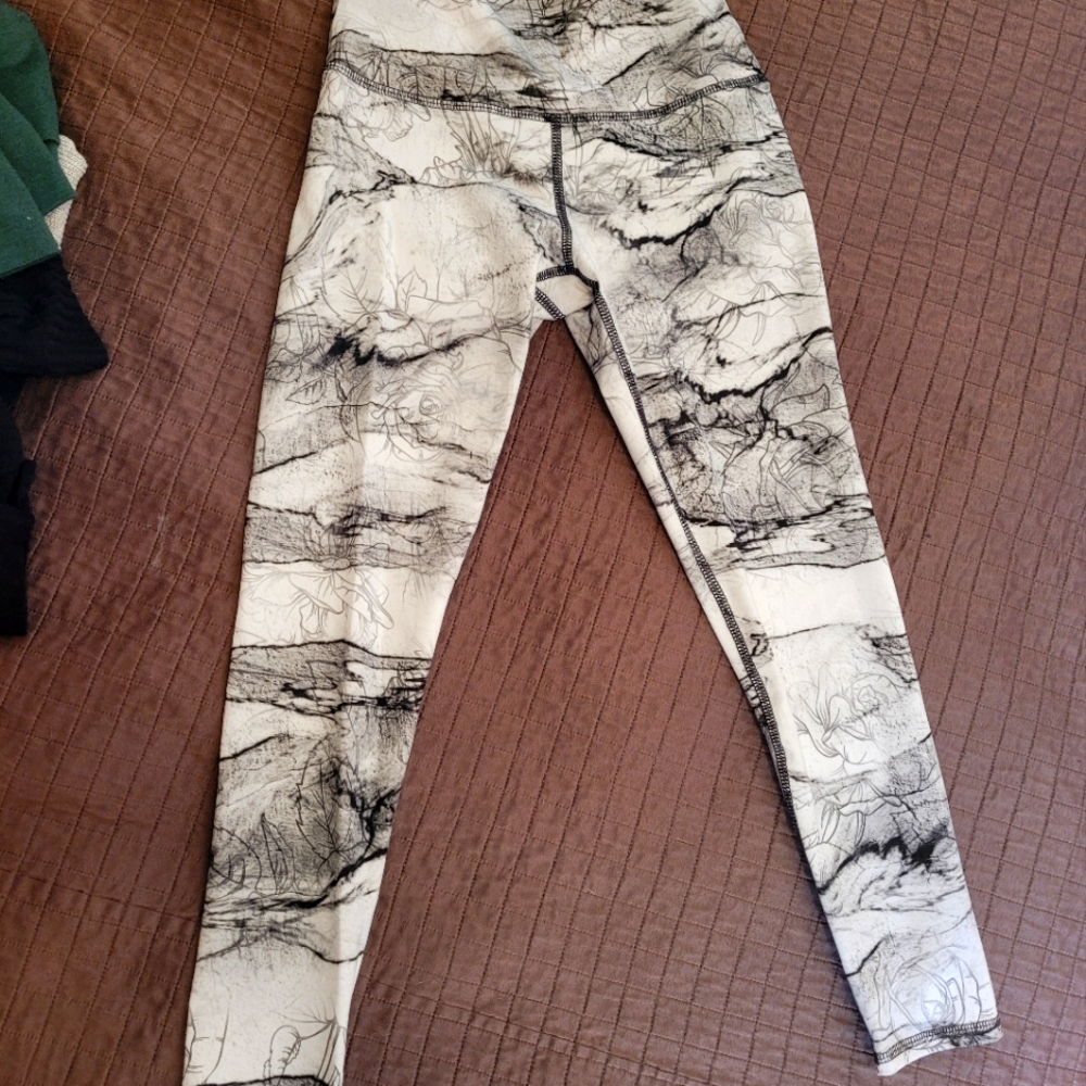 evolution and creation- small- black and white leggings